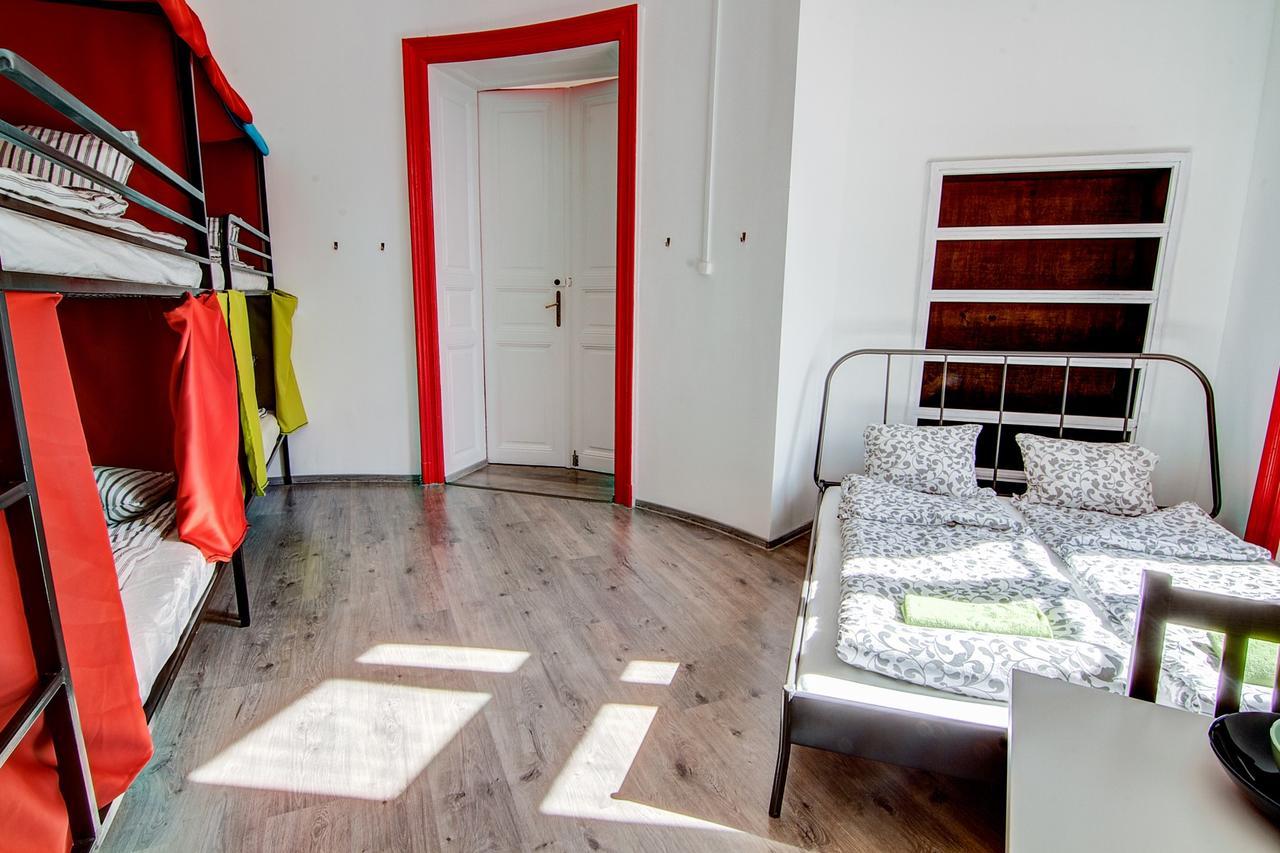 Pal'S Mini Hostel Budapest Exterior foto